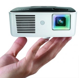 benq-gp1-3led-projector