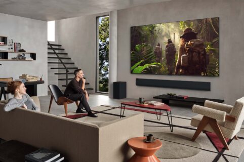 oled_g5_2025_77_gallery_13_lifestyle_image